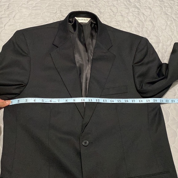 Men's Black Gerald Austin Suit (Blazer & Pants) - Picture 11 of 16